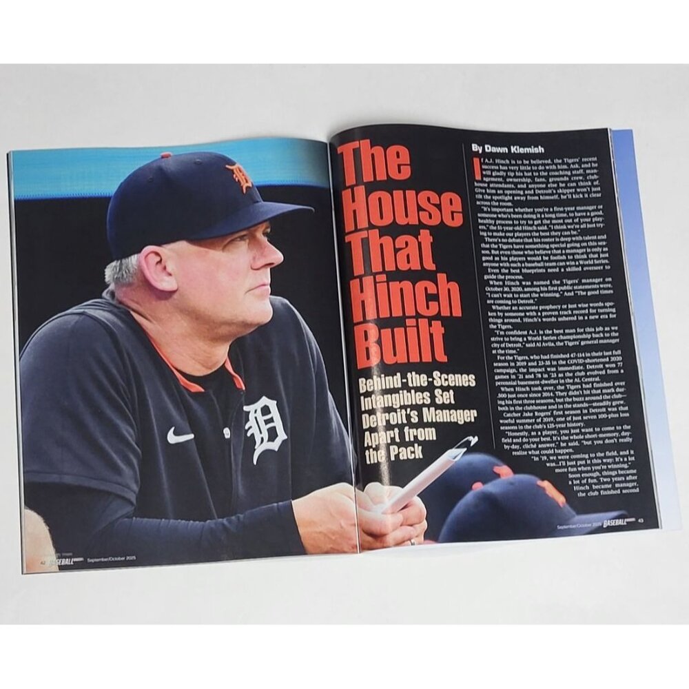 Baseball Digest Issue Featuring Cal Raleigh Magazine - Picture 4 of 4